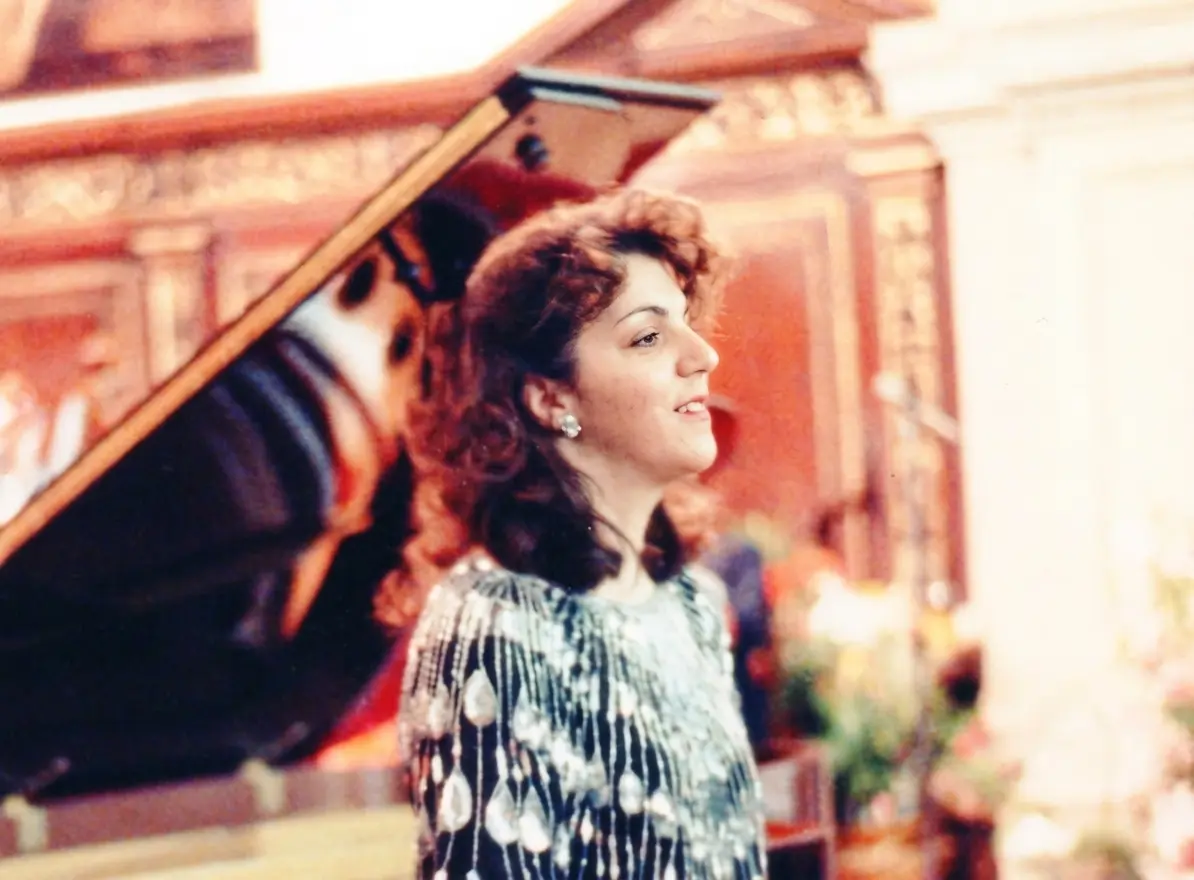 Daniela Donaudi durante un recital